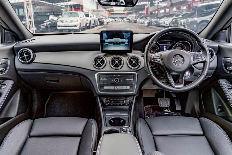 รหัสรถ NP9919  BENZ CLA200 FACELIFT 2017 9