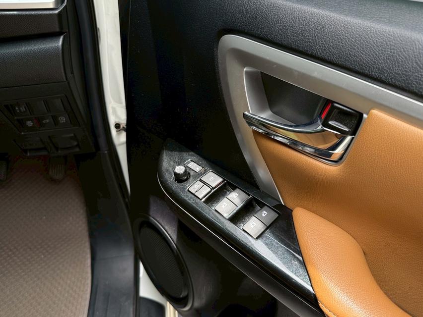 ขาย Toyoya Fortuner 2.8V 4wd ปี16 9