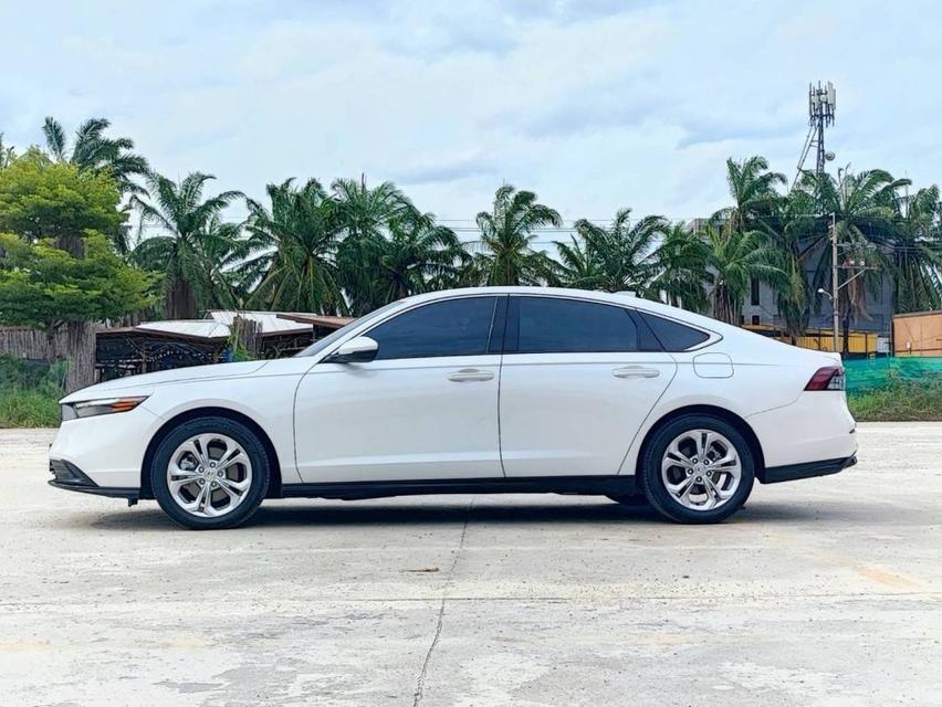 คุ้มๆๆ HONDA NEW ACCORD e:HEV 2.0 E 2024 รถใหม่สภาพป้ายแดง ไมล์ 5,000 km. 4