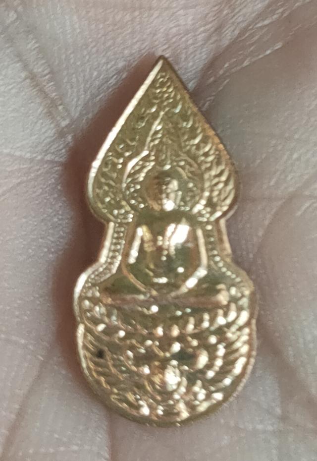 พระปรกใบมะขาม หลังพระแม่ธรณี หลวงปู่กาหลง รุ่นแรก 2547