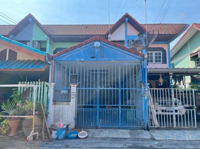 รพ.สินแพทย์ รามอินทรา 1.6 กม. รามอินทรา51-61 ซ.นวมินทร์ 90-96 MRT รามอินทรา58 600ม.ให้เช่าทาวน์เฮาส์ 2 ชั้น 20 ตร.วา. แฟ 1