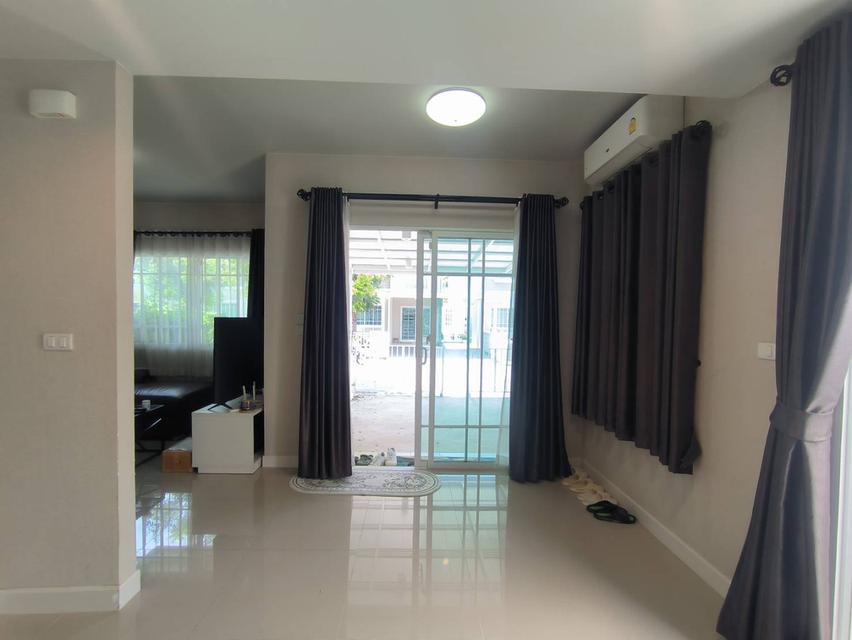 The village 3 บางนา ซอยมหาชัย ข้าง Mega บางนา  4