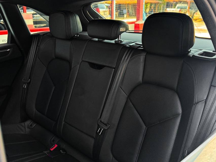 รหัสรถ MCA6666 2016 PORSCHE MACAN 2.0 PDK 12