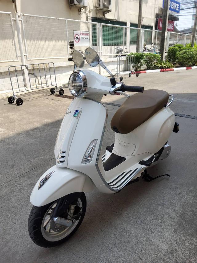 All NEW Vespa Primervera 150 i-Get ABS ปี2022  สภาพเกรดA 2768 กม. เอกสารครบพร้อมโอน 3