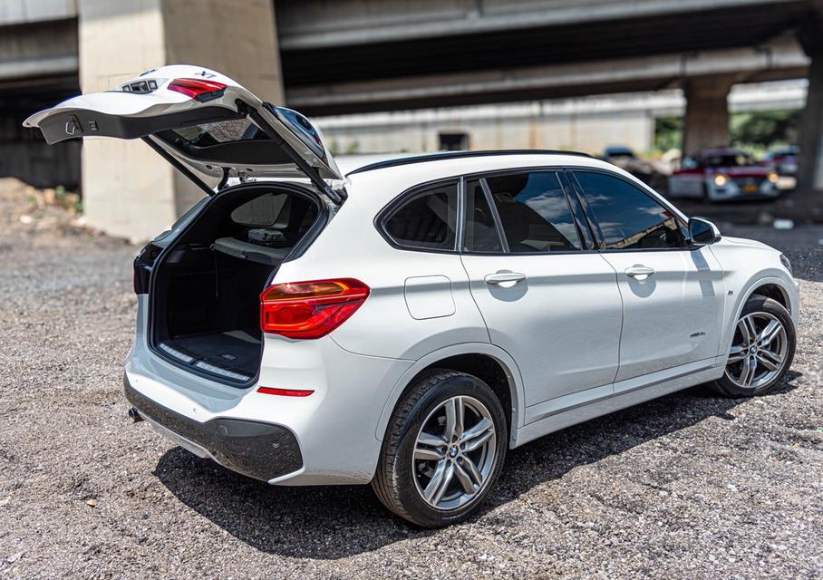 BMW X1 sDrive18d M Sport 2.0 F48 AT 2016  ไมล์ 182,xxx km. !!!ราคา 519,000 บาท รูปที่ 11