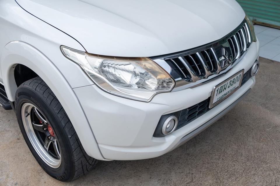 MITSUBISHI TRITON PLUS 2.4 GLS (Navi) Top 9
