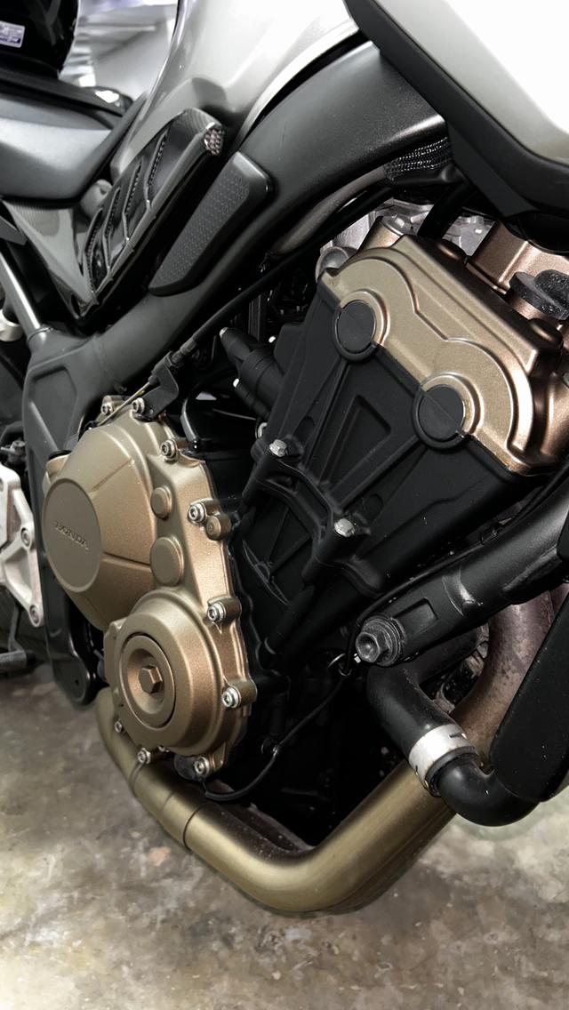 selling beautiful CBR650 bike 6