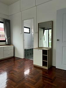 ให้เช่าทาวน์เฮาส์ 2 ชั้น ซอยสุขุมวิท 72 บ้านสวยพร้อมอยู่ (N.1822) 8