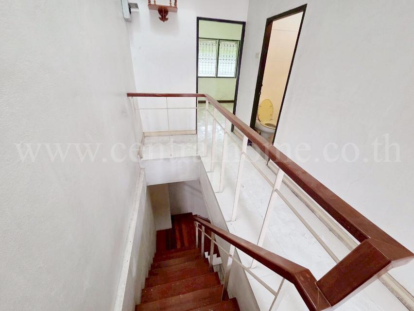 ทาวน์เฮ้าส์ หมู่บ้าน รวยรื่น ซอย ติวานนท์ 3 ใกล้ MRT กระทรวงสาธารณสุข 8