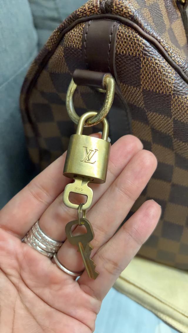 กระเป๋าLv speedy30 damier Y2012 รูปย่อยที่ 2