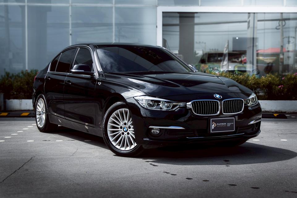 BMW 320d Luxury ปี 2017 ไมล์ 19x,xxx
