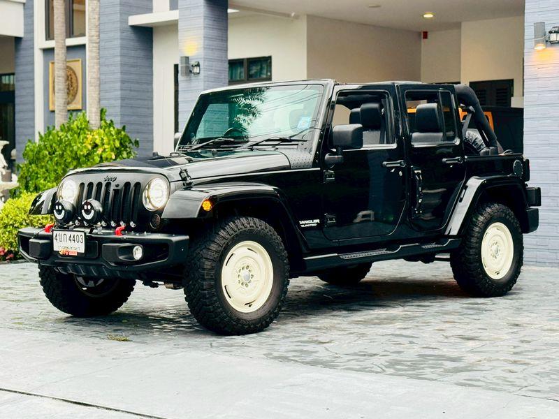 Jeep Wrangler Sahara 2.8 diesel 4wd Overland unlimited เน้นๆไมล์ 60,xxx กม. สีดำ ปี 2012