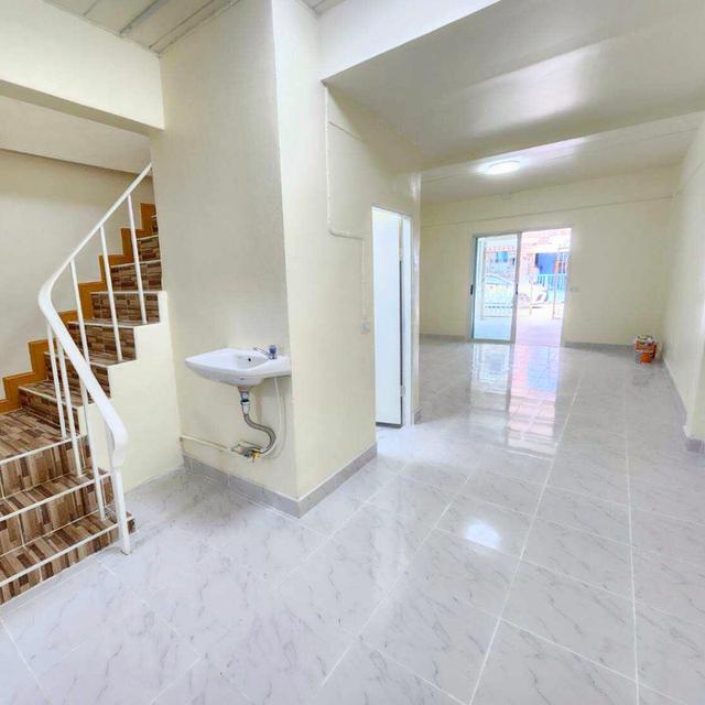 ทาวน์เฮ้าส์ สุขุมวิท117-BTSปู่เจ้า ซอยภานุวงศ์ 6