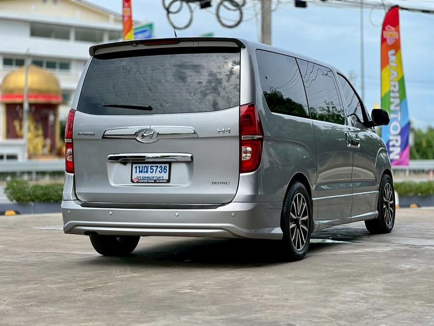 ปี 2018 HYUNDAI H1, DELUXE โฉม ปี18-ปัจจุบัน สีเทา เกียร์ออโต้ เครื่องดีเซล มือเดียวป้ายแดง