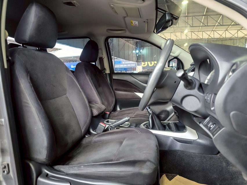 NISSAN NAVARA NP300 CALIBRE 2.5 EL 6MT 2018 รูปที่ 5