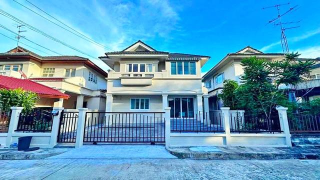 ตลาดน้ำขวัญเรียม 1.1 กม. 4นอน RIS รร.นานาชาติร่วมฤดี 2.0 กม. MRT มีนพัฒนา 700 ม. ให้เช่าบ้านเดี่ยว 2 ชั้น 320ตร.ม. 102ตร 1