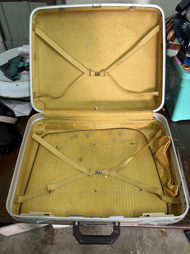 กระเป๋าเดินทางโบราณ Diplomat 3