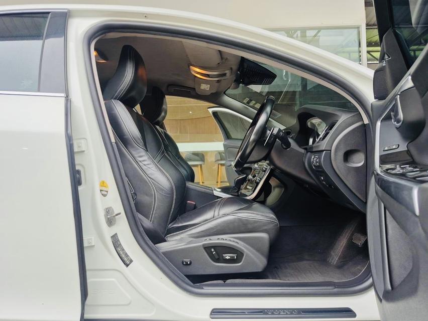 รหัสรถ TBM2244 🎖️2016 VOLVO S60 T5 Minor Change🎖️ 7