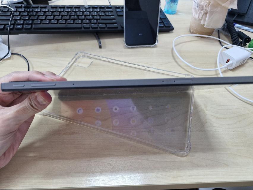 ขาย Infinix XPAD สีเงิน หน้าจอ 11" FHD + 2500 บาท มีประกันเหลือ 5 เดือน 2