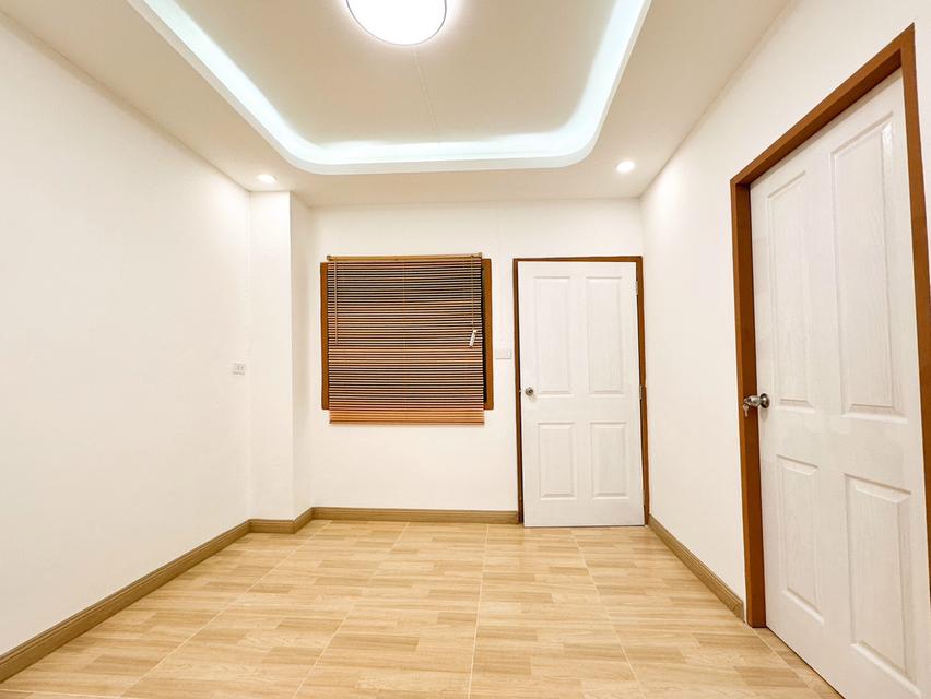 ขายคอนโดเอื้ออาทรนวนคร พหลโยธิน กม.44 เอื้อมิตซู ปทุมธานี ใกล้นวนคร ตลาดไท ม.ธรรมศาสตร์ 2