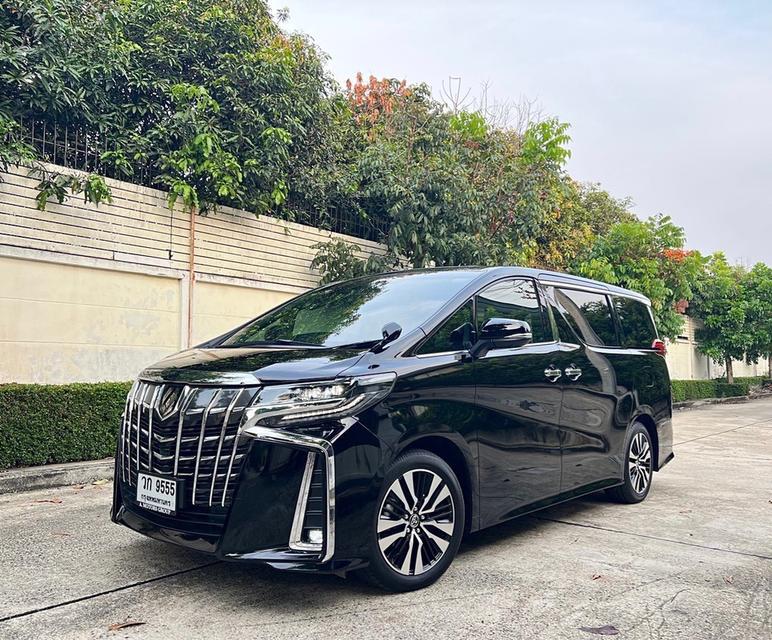 TOYOTA ALPHARD 2.5 SC Package 2018 สีดำ รถมือเดียว สีเดิม เข้าศูนย์ Toyota ตลอดทุกระยะ