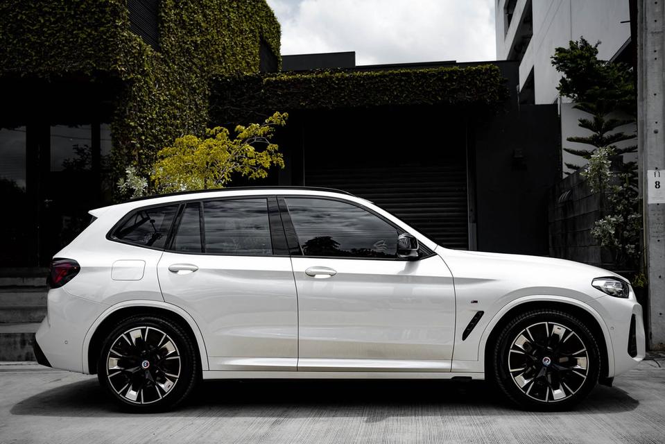 iX3 M-Sport Pro Package