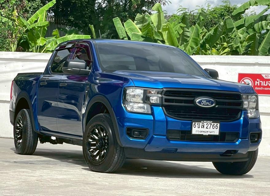 ปี 2025 Ford Ranger 2.0 XL Double Cab สีน้ำเงิน เกียร์ธรรมดา 5 สปีด 6