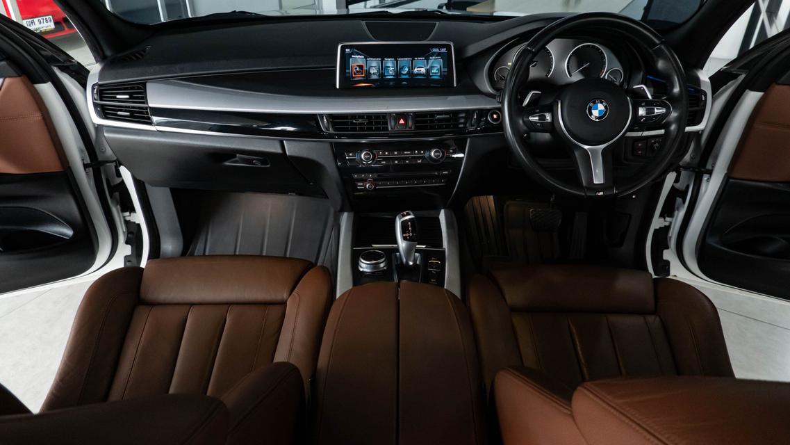 BMW X5 40e M Sport ปี 2017 สีขาว 2