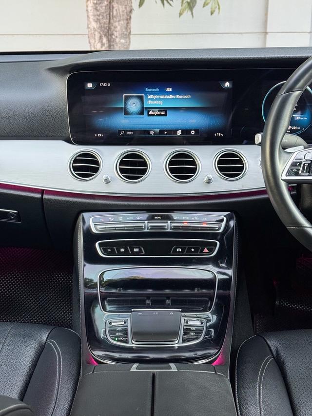รหัสรถ AVA8855 🌈 Benz E220d AMG 2021 ดีเซลล้วน Facelift W213 18