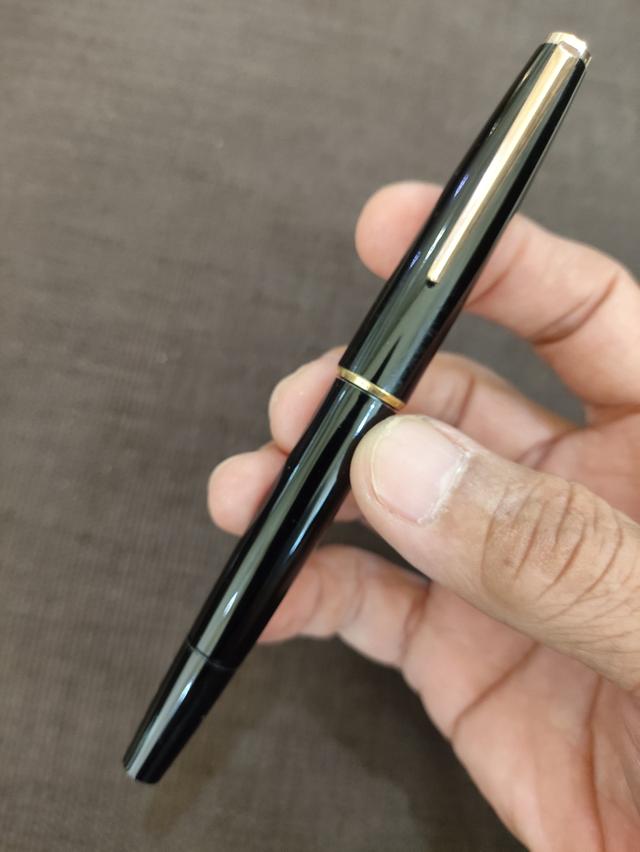 ปากกา หมึกซึม Montblanc รุ่น Vintage 1970's Montblanc 420 Black with Gold Trim 14k 585 Nib F Piston Filler Mechanical System Fountain🇩🇪 Pen รูปที่ 3