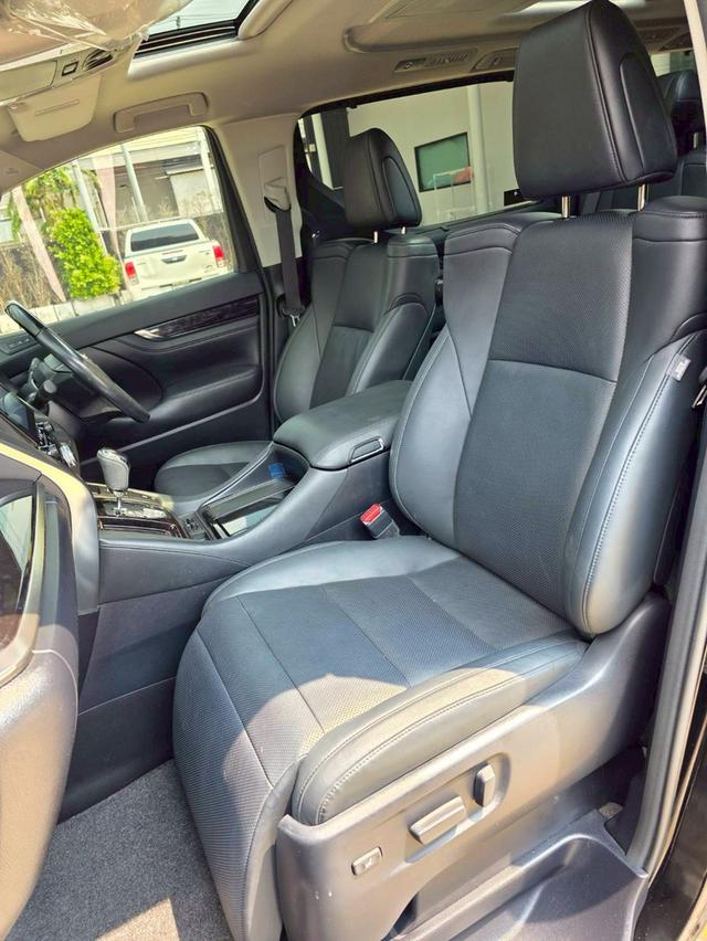 Toyota ALPHARD 2.5SC PACKAGE สีดำ ปี 2021 ไมล์ 40,000 กม. รูปที่ 8