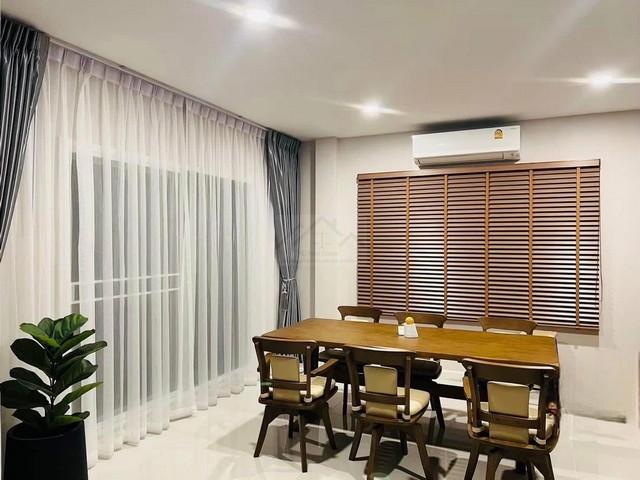 ให้เช่าบ้านเดี่ยว 2 ชั้น 4 ห้องนอน โครงการ Centro พระราม 9 กรุงเทพกรีฑา ใกล้สนามบินสุวรรณภูมิ 2