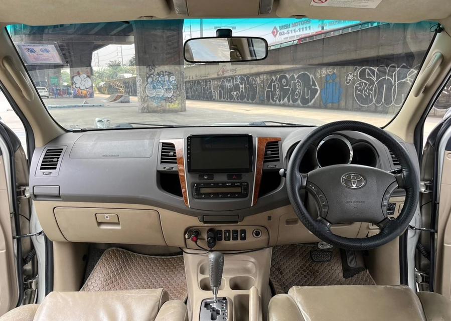 Toyota Fortuner 3.0 V auto 2WD ปี 2009 5