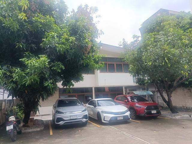 ให้เช่าบ้านเดี่ยว 2 ชั้น 120 ตร.ว. มีบ้านพักคนงาน ย่านสุรวงศ์ เขตบางรัก ใกล้สถานทูตรัสเซีย 6