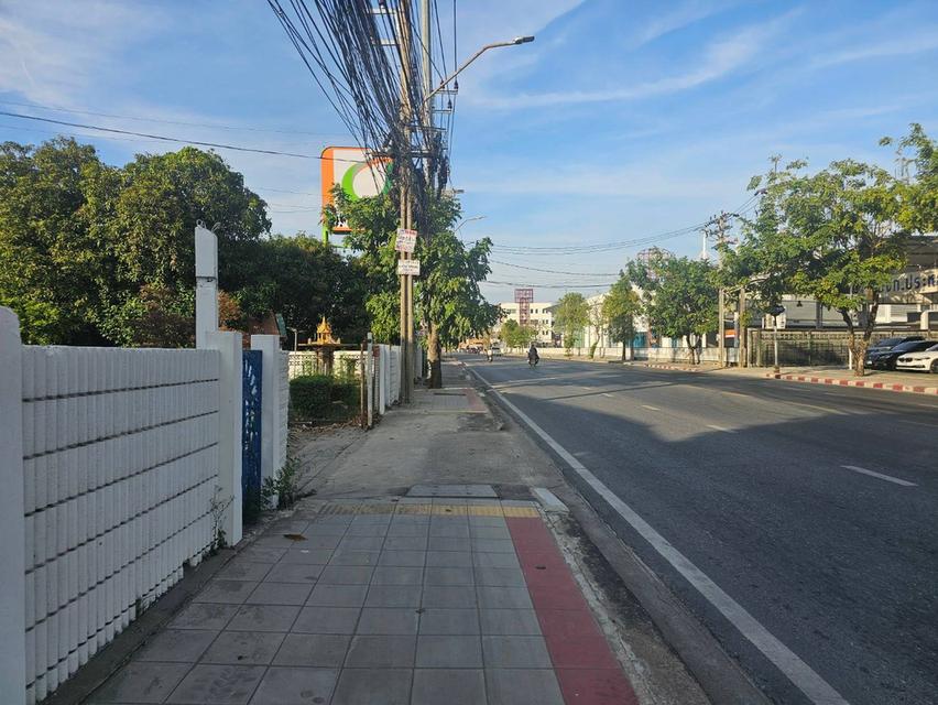 ขายบ้านพร้อมที่ดิน เนื้อที่ 190 ตร.ว. ซ.สุขาภิบาล5แยก1 7