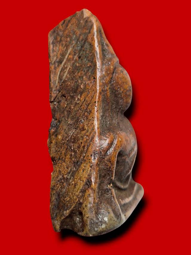 พระนางพญา เปิดให้บูชาจ้า รูปที่ 2