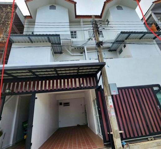 อาคาร 3 ฃั้น 2คูหาทะลุกัน 10 ห้องนอน 10 ห้องน้ำ ซอยพุทธบูชา พระราม 2 ซอย 33 เหมาะทำออฟฟิศ 1