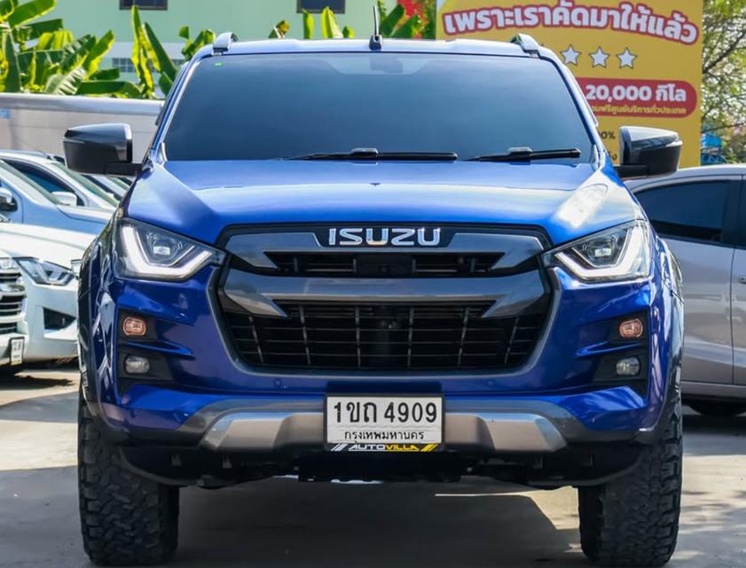  Isuzu D-max Cab4 3.0m Vcross 4wd a/t 2