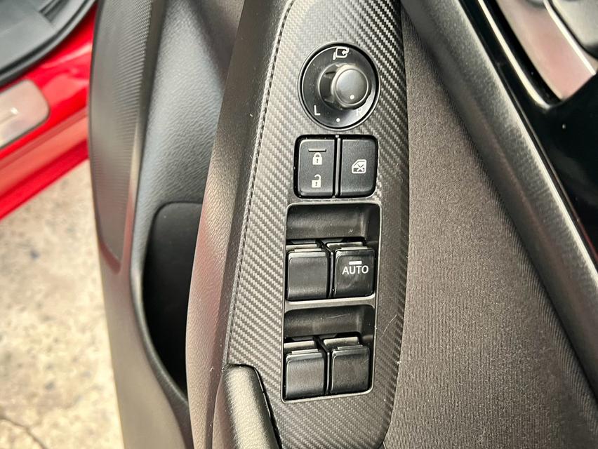 ผ่อนเบาๆ 5 พันกว่าบาท Mazda 3 รุ่น 2.0 C Sport 5 ประตู รูปที่ 15
