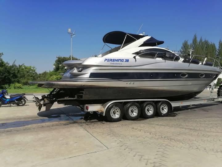 ขายเรือยอร์ช 2000 Pershing Endurance 38 ft. 1