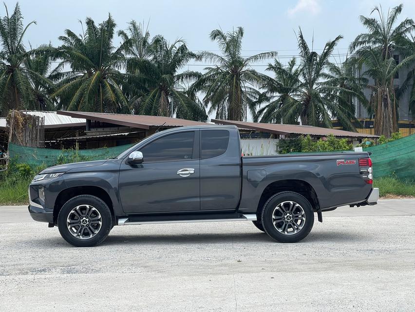 Mitsubishi Triton Mega Cab Plus 2.4 GT ปี 2020  4