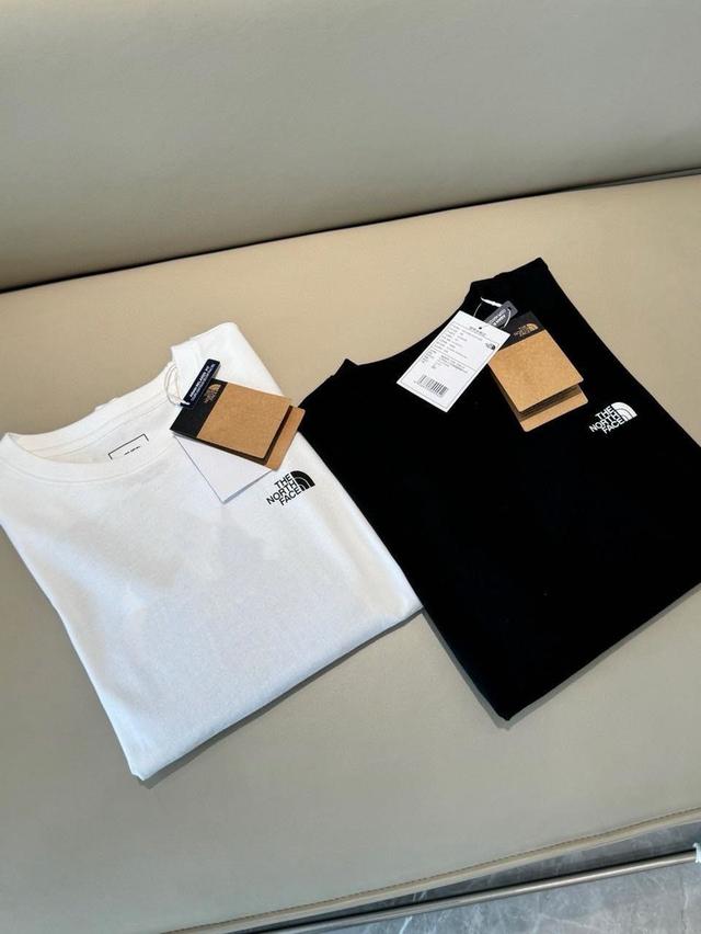 เสื้อแขนยาวแฟชั่นผู้ชาย