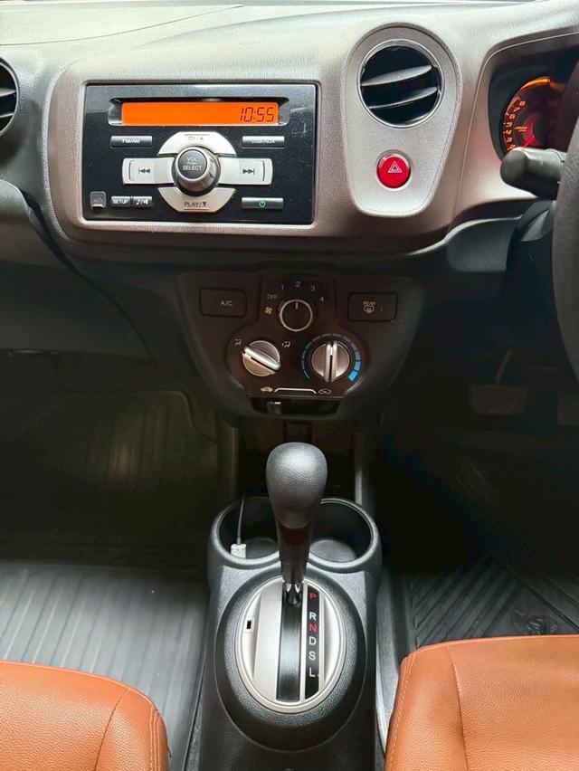 HONDA BRIO AMAZE 1.2V TOP 2013 สีแดง มือเดียวป้ายแดง 7