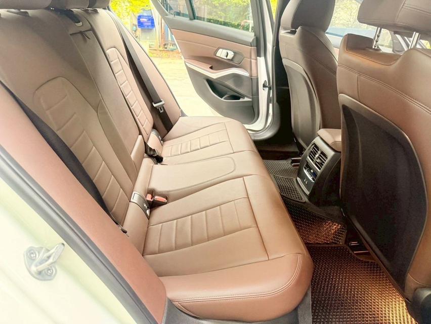 รหัสรถ AP7857 BMW 320d Msport LCI ปี 2024 11