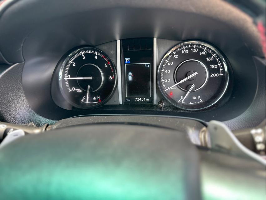 TOYOTA NEW FORTUNER 2.4REGENDER BLACKTOP 2WD ปี2021สีขาว เกียร์ออโต้ เครื่องดีเซล 8