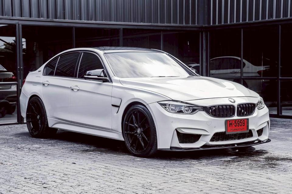 รหัสรถ 67GG3204 BMW 330e M3 Look ปี 2019