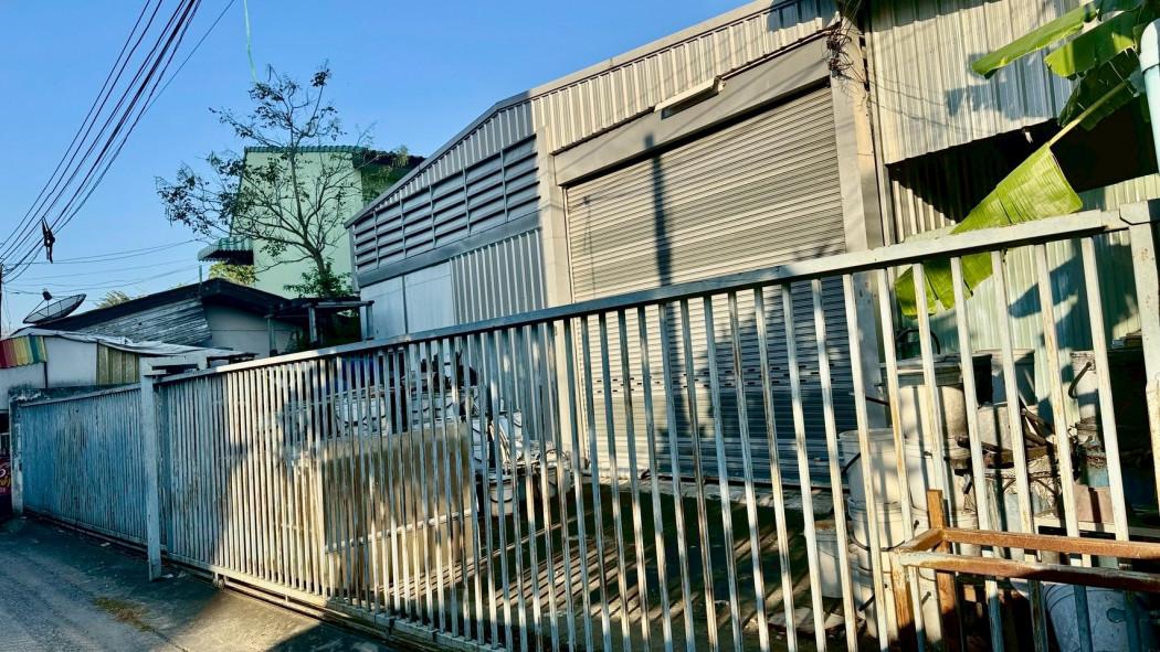 ขายที่ดินพร้อมโกดัง 90 ตร.ว. ซอยโชคชัย 4 ซอย 78 แยก 13 ใกล้ เซ็นทรัล อีสต์วิลล์ 4