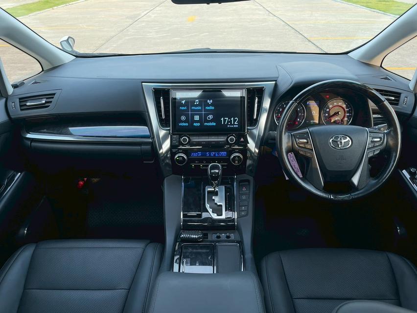  . Toyota Alphard 2.5 SC Package MNC 2020 จด 2021 • Mileage: 65,000 km 14