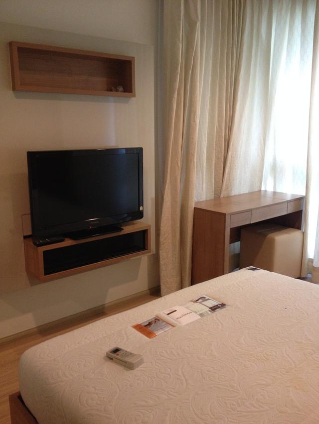 ขายคอนโดมิเนียมมือสอง ริทึ่ม รัชดา-ห้วยขวาง ติดรถไฟใต้ดิน MRT ห้วยขวาง ใกล้สี่แยกห้วยขวาง ตรงข้ามภัตตาคาร สมบูรณ์โภชนา 2