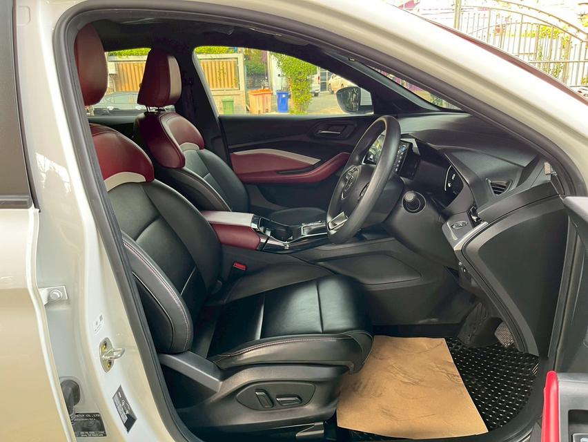 MG 5 1.5 X ปี 2024 หลังคา Sunroof i-Smart ติด LPG รูปที่ 4